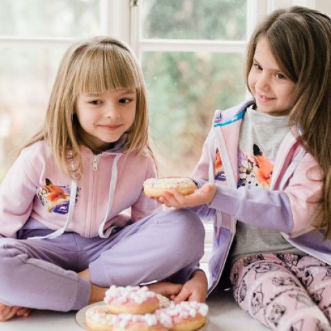 BIEDRONKA LAUNCHES “ANIMAL PLANET KIDS FASHION COLLECTION” WITH CARBOTEX AND DEAPLANETA ENTERTAINMENT